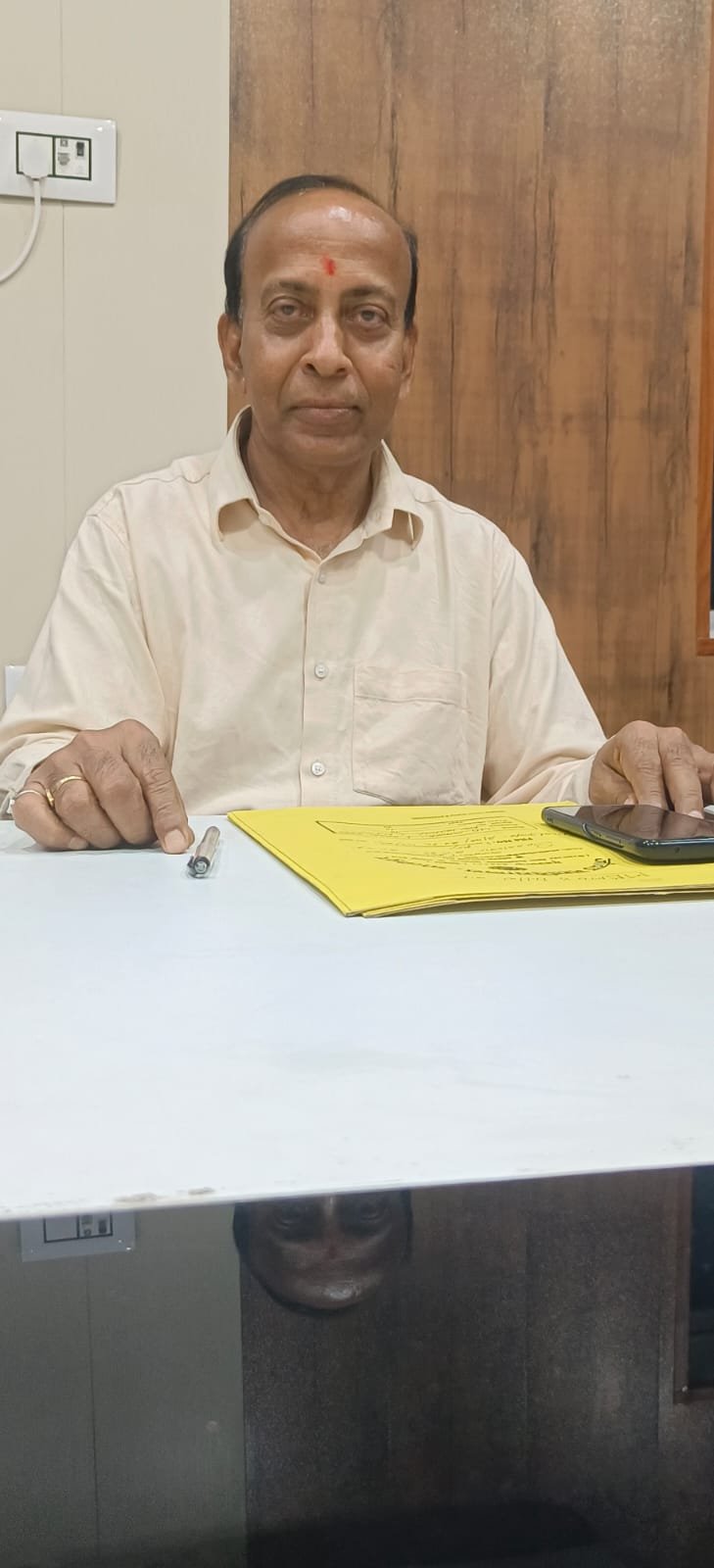 Dr. Nirchay Kr. Singh